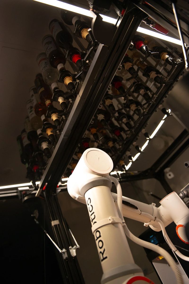 Oli robot coffee kiosk by Oli Robotics